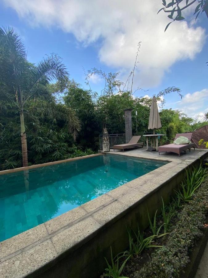 Adipana Bungalow-Balinese Room Ubud  Exterior photo